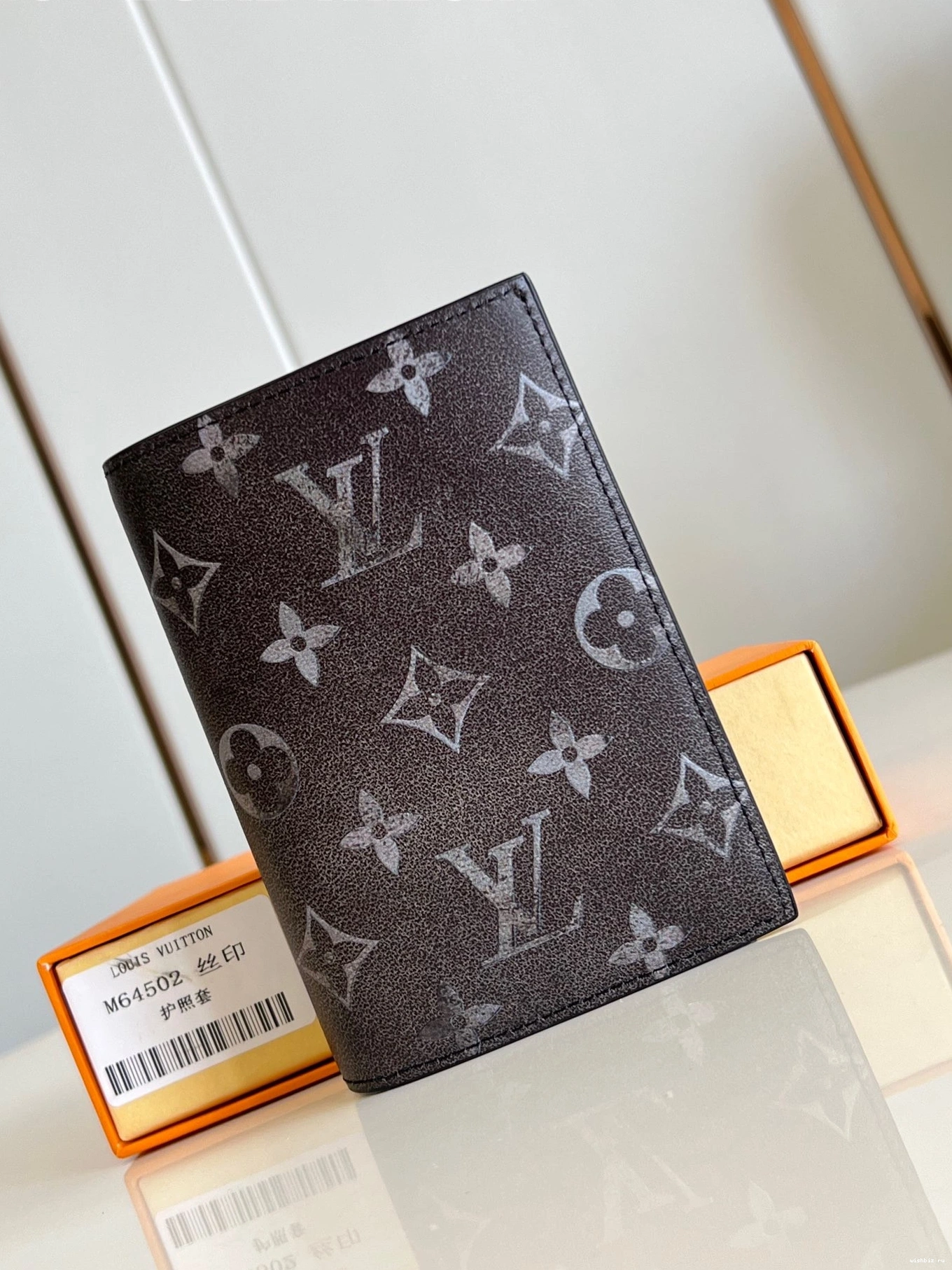 WIS PASSPORT COVER-10*14*2.5CM Vuitton Louis 0715